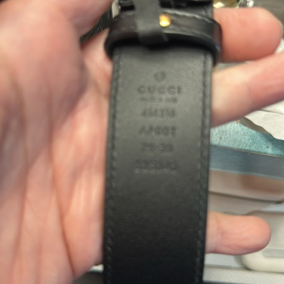 Authentic GUCCI belt - Picture 3 of 3